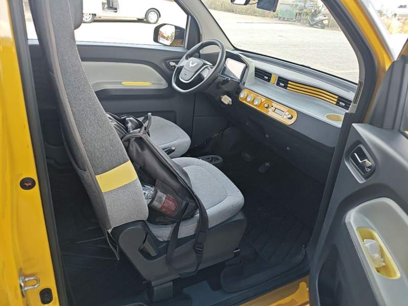 Used Wuling Hongguang MINIEV 2022 Macaron Premium Model – Lithium Iron Phosphate — 24