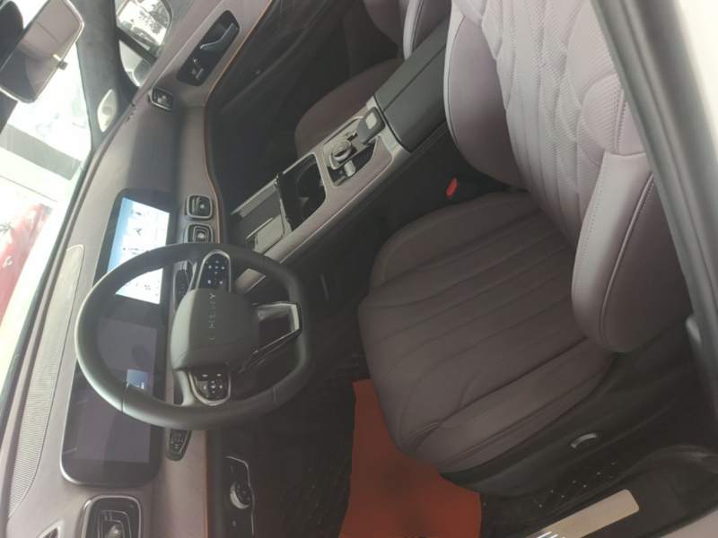 Used Chery Tiggo 9 2025 2.0T Automatic Two-Wheel Drive Luxury Edition 5 Seats — 14