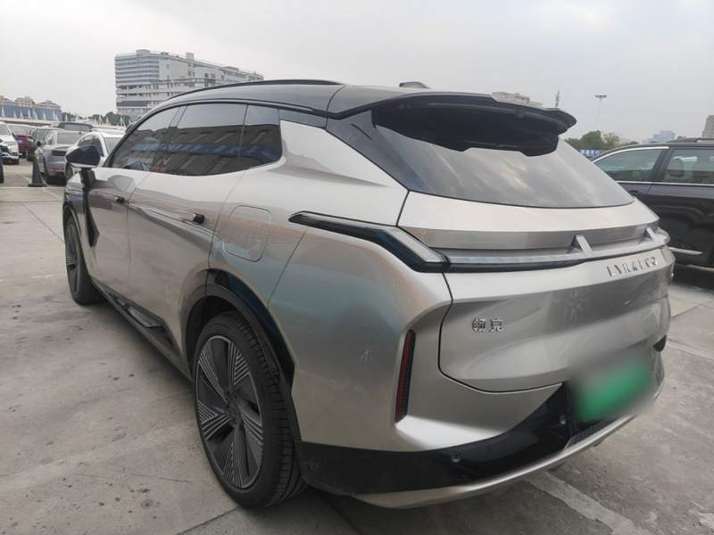 Used Lynk & Co 08 EM-P 2023 120km Long-Range Halo — 4