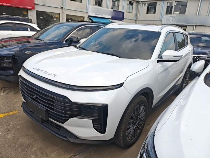 Used JETOUR X70 PLUS 2025 1.5T Luxury Edition 7-Seater — 1