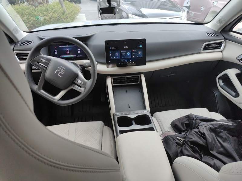 Used BYD Yuan UP 2025 Model 301KM Leading Version — 5