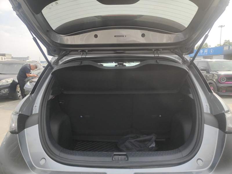Used BYD Dolphin 2023 420 km Fashion Edition — 18