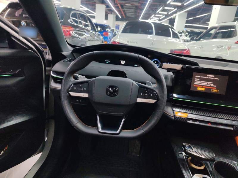 Used CHANGAN UNI-V 2022 1.5T Prestige Version — 2