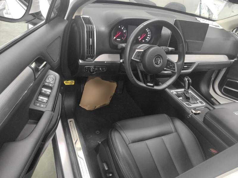 Used BYD Tang 2018 2.0T Automatic Smart Connect Prestige 7-Seater China V Standard — 17