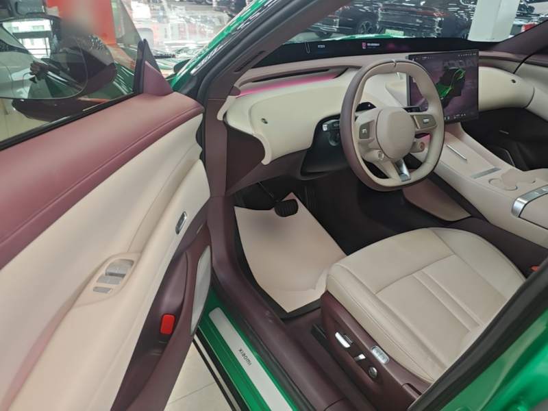 Used Xiaomi Auto YU7 2025 Ultra-Long Range Rear-Wheel Drive Version — 15