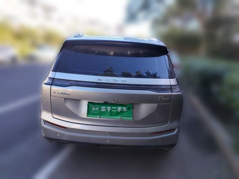 Used AION Y 2024 Younger — 5