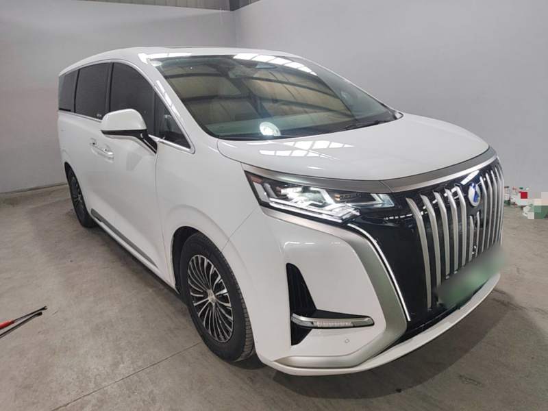 Used Denza D9 2022 EV 600 Four-Wheel Drive Prestige Model — 3