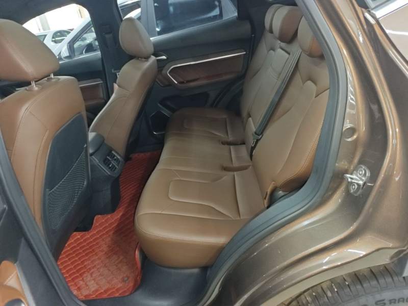 Used Haval H6 2017 Red Label 2.0T Automatic Two-Wheel Drive ZhiShang Model — 16