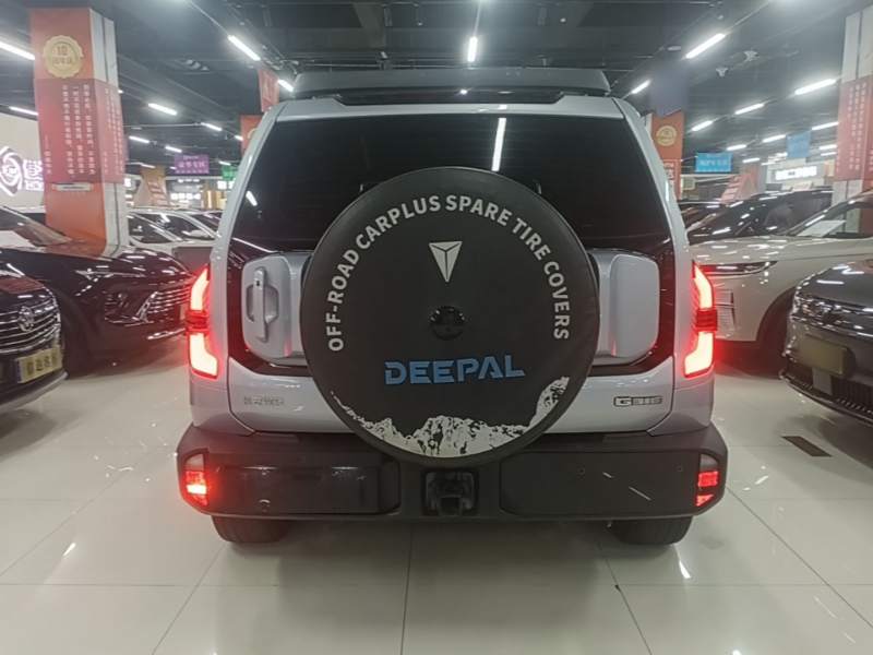 Used Deepal G318 2024 Four-Wheel-Drive Air Suspension Model — 5