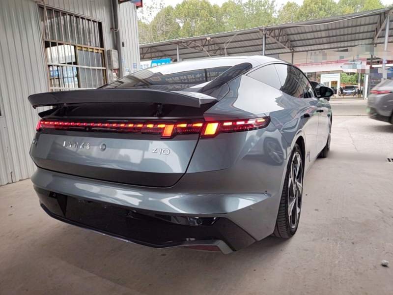 Used Lynk & Co Z10 2025 95 kWh 702 km All-Wheel Drive Intelligent Driving Ultra — 6