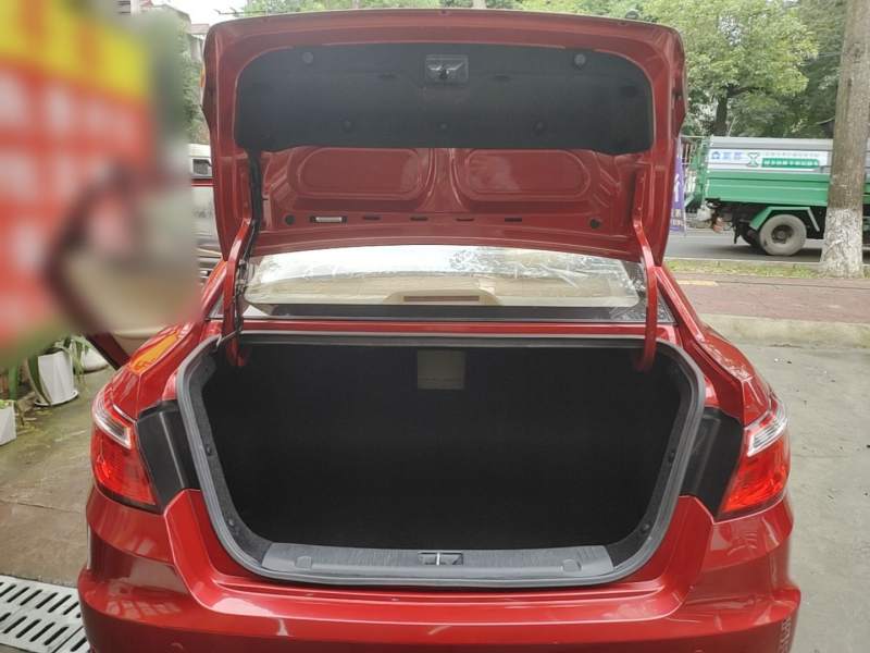Used CHANGAN Eado 2016 1.6L Manual Fashion Edition — 18
