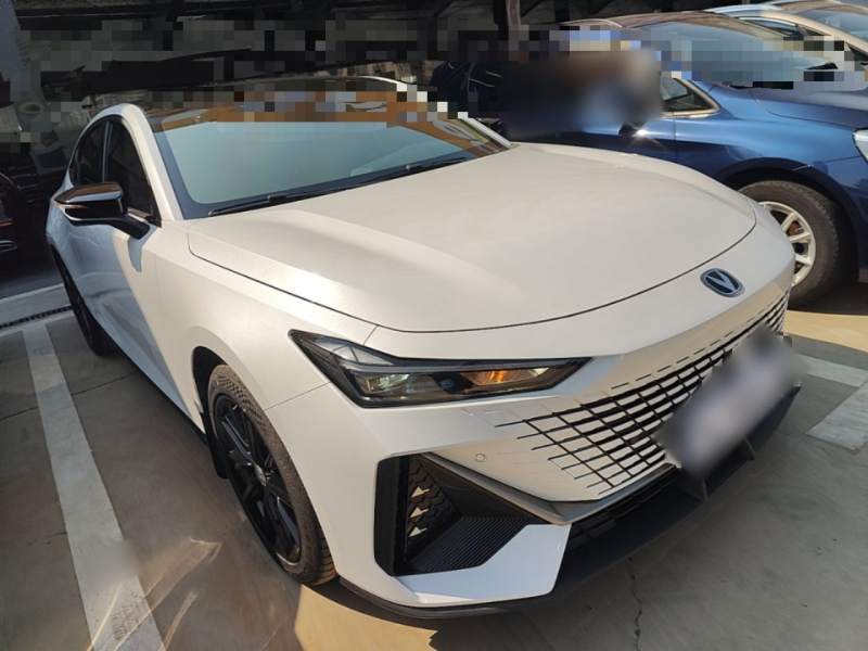 Used CHANGAN UNI-V 2024 1.5T High-Energy Version — 3