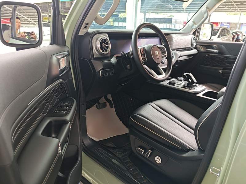 Used Tank 300 2023 City Edition 2.0T—Stylish as Ever — 15