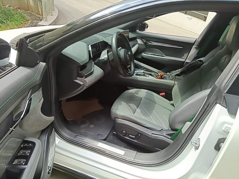 Used Zeekr 001 2023 ME Edition 100 kWh — 15