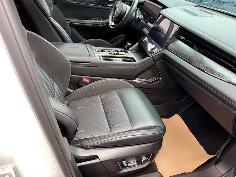 Used Lynk & Co 09 EM-P 2021 2.0T PHEV Halo Six-Seater — 24