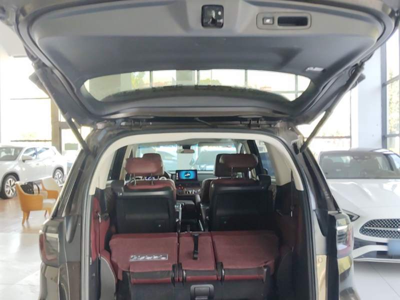 Used Honda Elysion 2022 2.0L eHEV Prestige Edition — 18