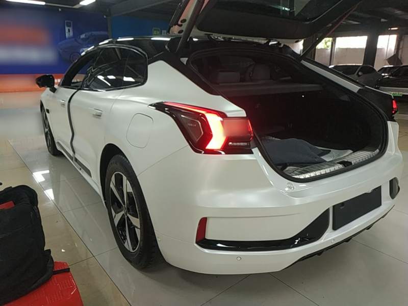 Used Zeekr 001 2023 WE Edition 100 kWh — 4