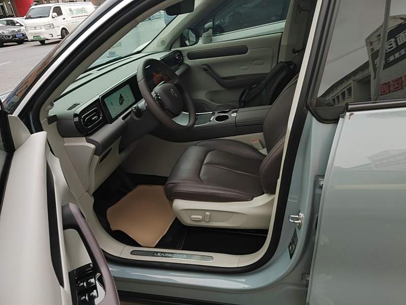 Used Leapmotor C11 2024 All-Electric 580 Luxury Edition — 14
