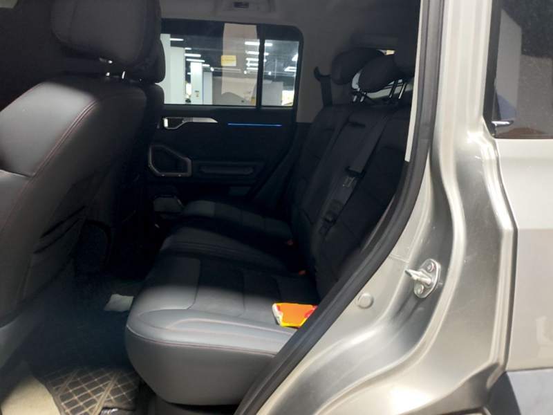 Used JETOUR Traveler 2023 2.0T All-Wheel-Drive CrossPRO — 16