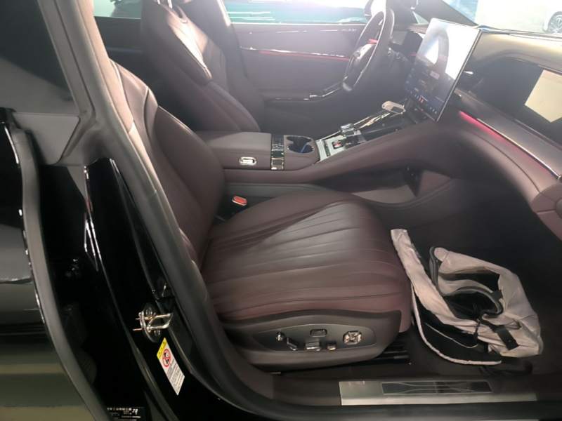 Used Denza Z9GT 2024 1100 Four-Wheel Drive Max Edition — 24
