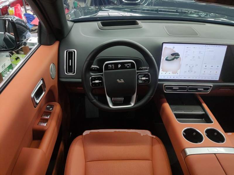 Used Li Auto L9 2022 Max model — 10