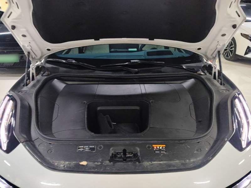 Used Zeekr 001 2023 WE Edition 86 kWh — 19