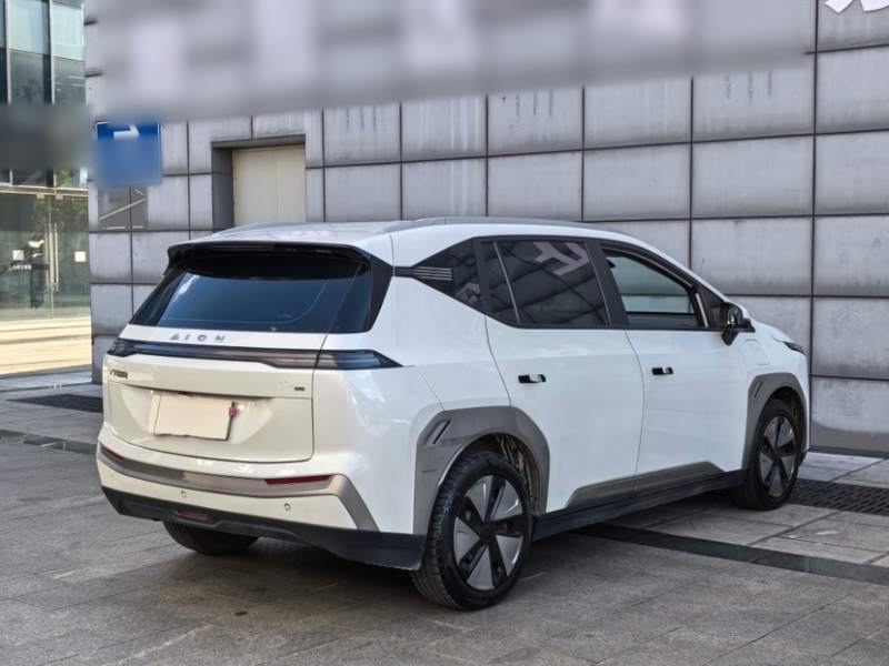 Used AION Y 2023 Younger — 30