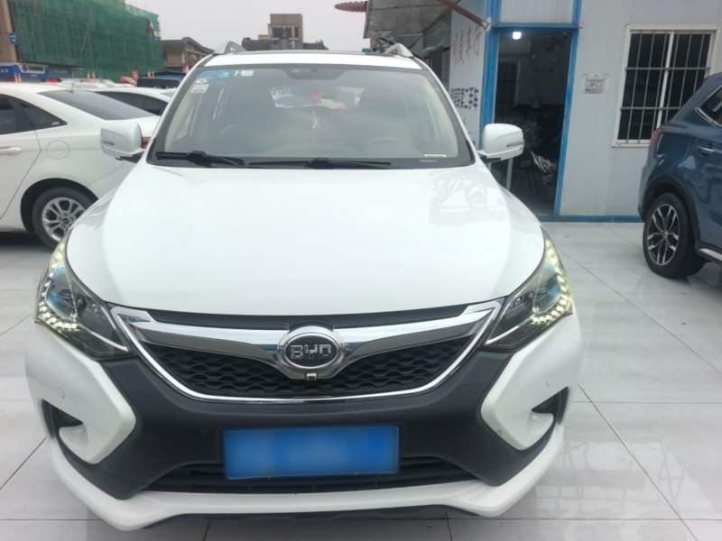 Used BYD Song 2016 1.5TI Manual Luxury Model – Luxury — 2