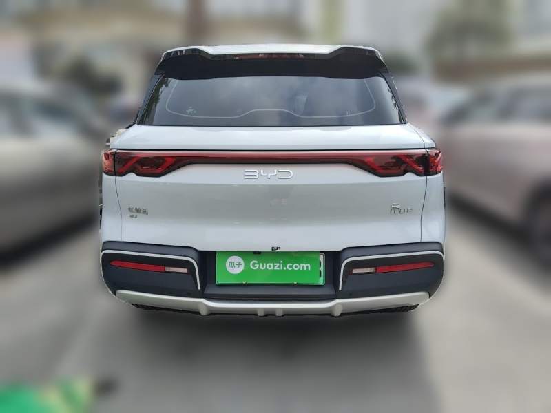 Used BYD Yuan UP 2025 Model 301KM Leading Version — 3