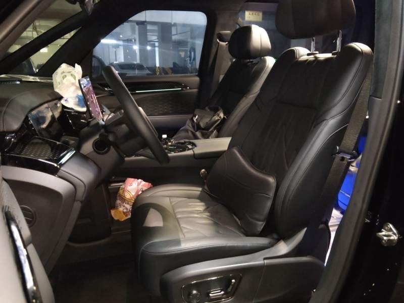 Used Zeekr 009 2024 Six-Seat Executive Version 4WD 108 kWh — 7