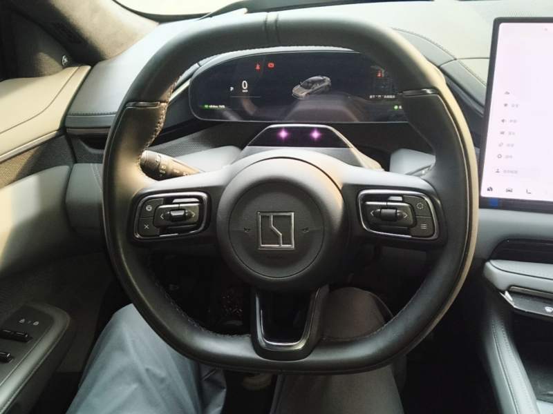 Used Zeekr 001 2025 WE Edition 95 kWh All-Wheel Drive — 10