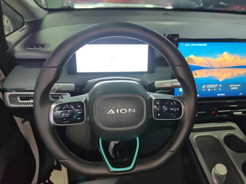 Used AION Y 2025 Plus 510 Smart Edition — 10