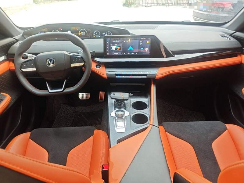 Used CHANGAN UNI-V 2023 2.0T Sport Edition — 9