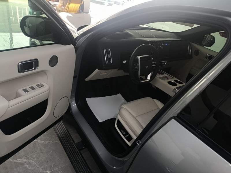 Used Li Auto L9 2022 Max model — 15