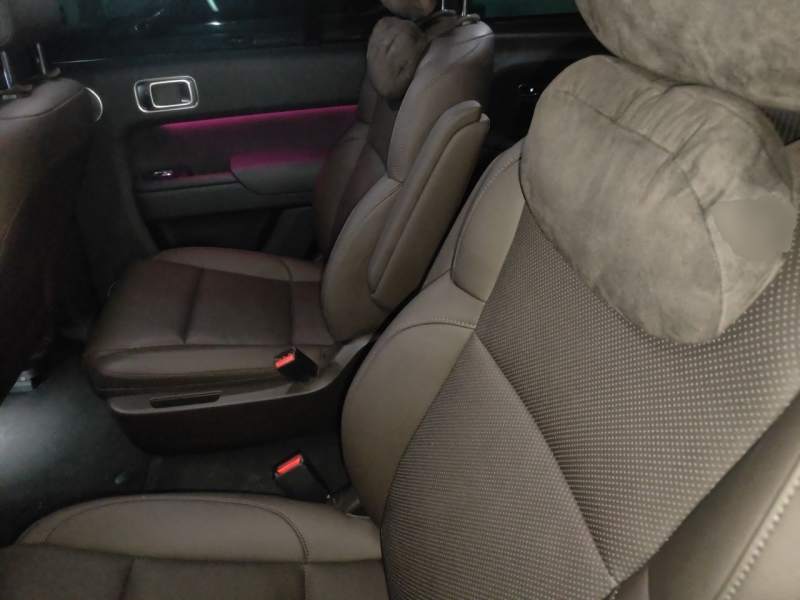 Used Li Auto L8 2023 Pro Model — 18