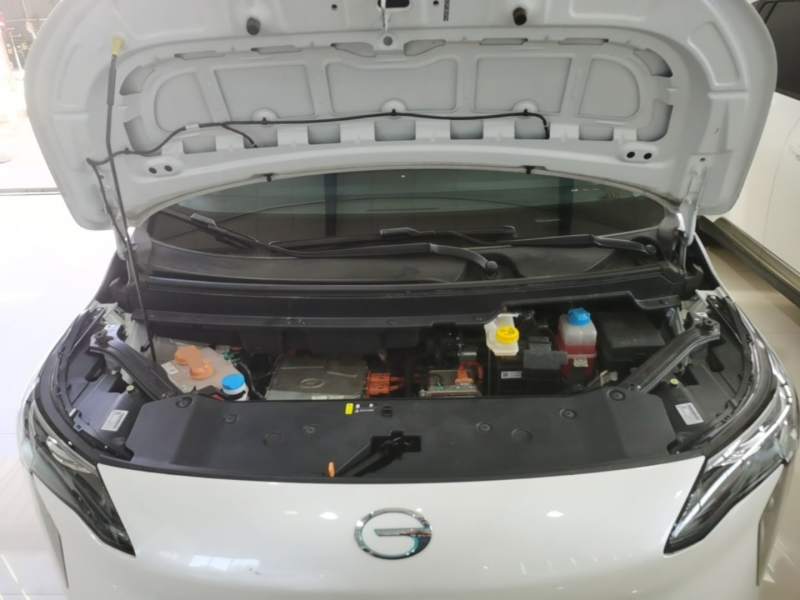 Used AION Y 2023 Younger — 19