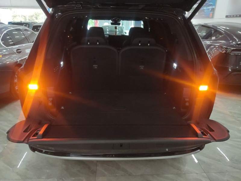 Used Zeekr 9X 2025 Ultra Edition 70kWh — 18