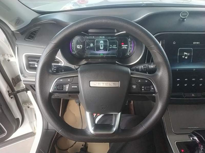 Used JETOUR X70 2020 1.5T DCT Comfort Edition 6 Seats — 10