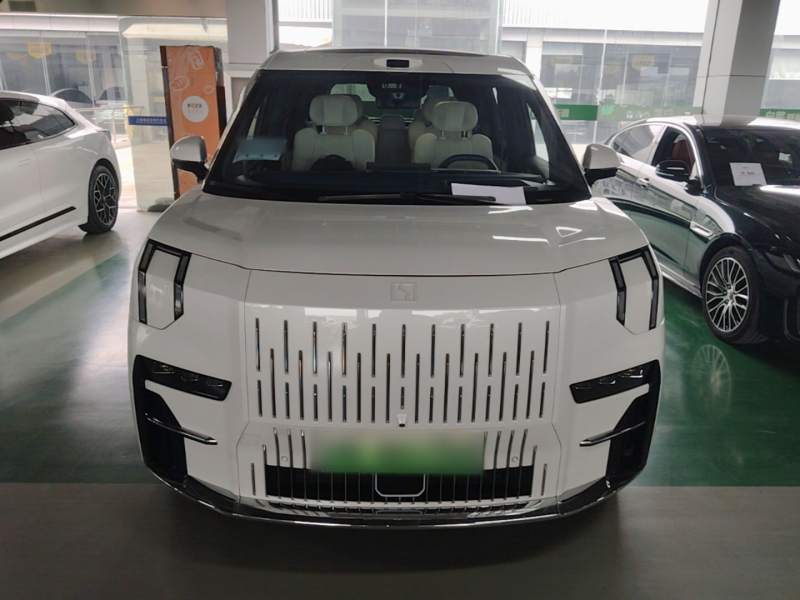 Used Zeekr 009 2024 7-Seater Aisle Version 108 kWh — 2