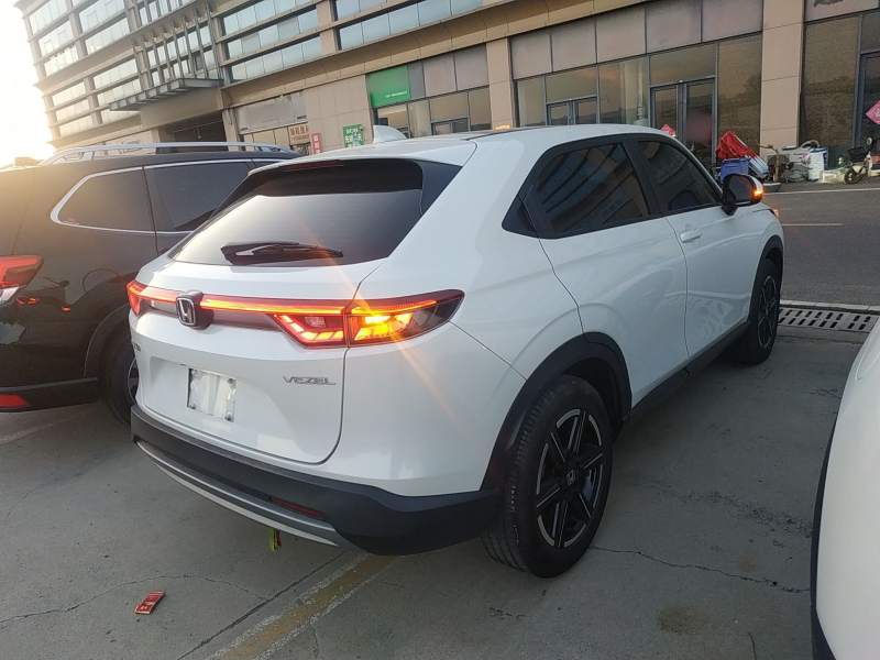 Used Honda Vezel 2023 1.5L CVT Pioneer Edition — 6