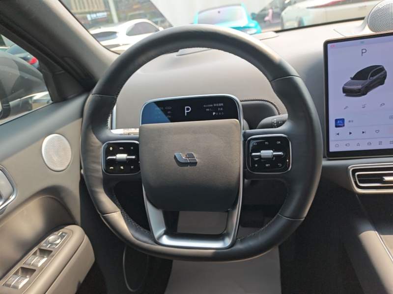 Used Li Auto L9 2022 Max model — 10