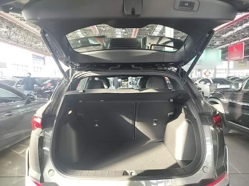 Used Geely Auto Coolray 2025 Bin Yue L 1.5T DCT Starlight Edition — 18