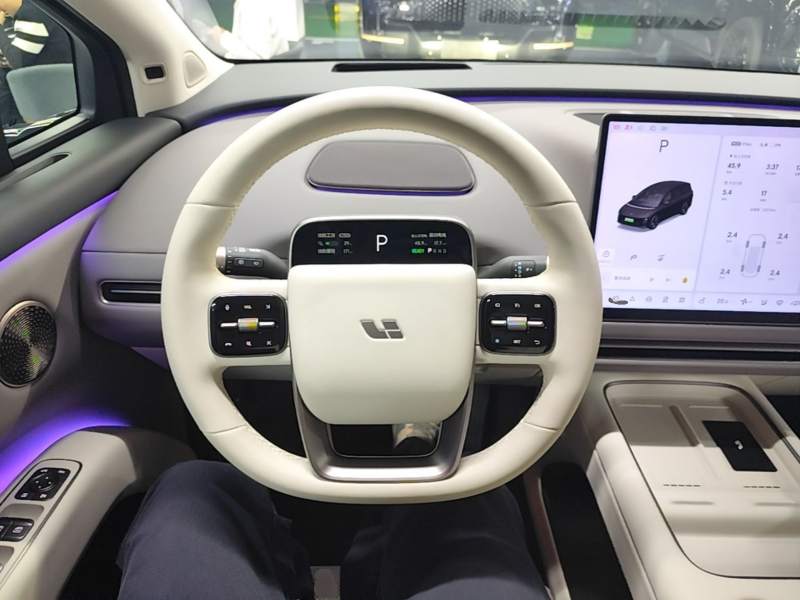 Used Li Auto i8 2025 Model Standard Version — 10