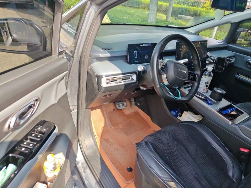Used AION Y 2023 Younger — 17