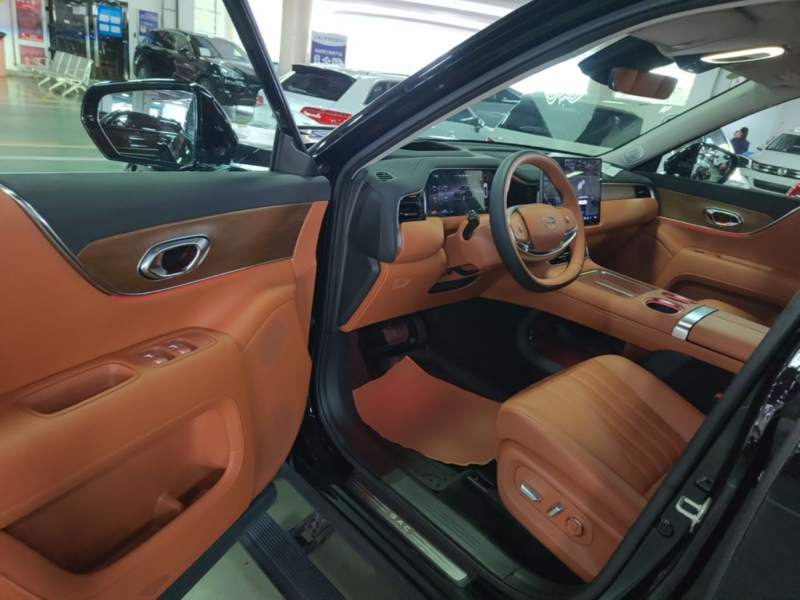 Used GAC Trumpchi S9 2025 Model Qiankun Ultra 6-Seater — 15
