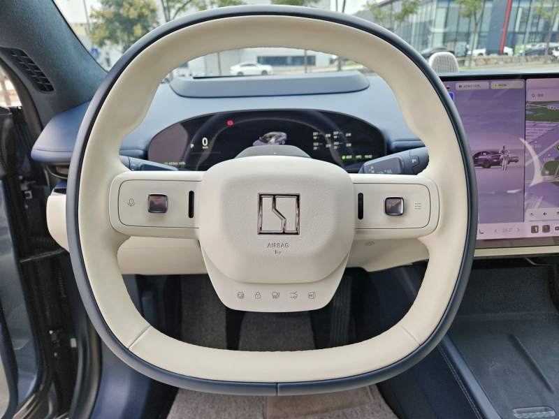 Used Zeekr 007 2025 Rear-Drive Intelligent Driving Version 75 kWh — 34