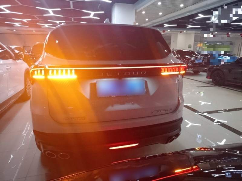 Used JETOUR X70 PLUS 2023 1.5T DCT Brave PLUS 5-Seater — 5