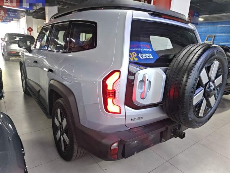 Used Deepal G318 2024 Four-Wheel-Drive Air Suspension Model — 4