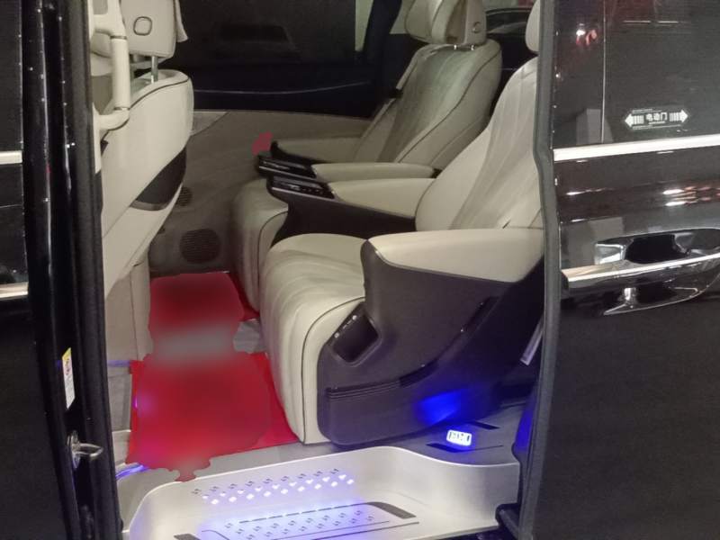 Used Denza D9 2024 DM-i 980 Four-Wheel Drive Prestige Model – Executive — 16