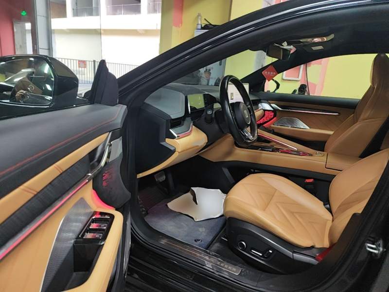 Used Zeekr 001 2023 YOU Edition 100 kWh — 15